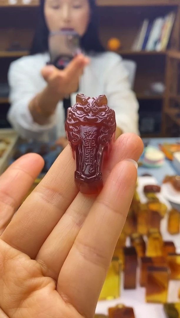 琥珀颈饰未镶嵌SN90-68（山鬼）