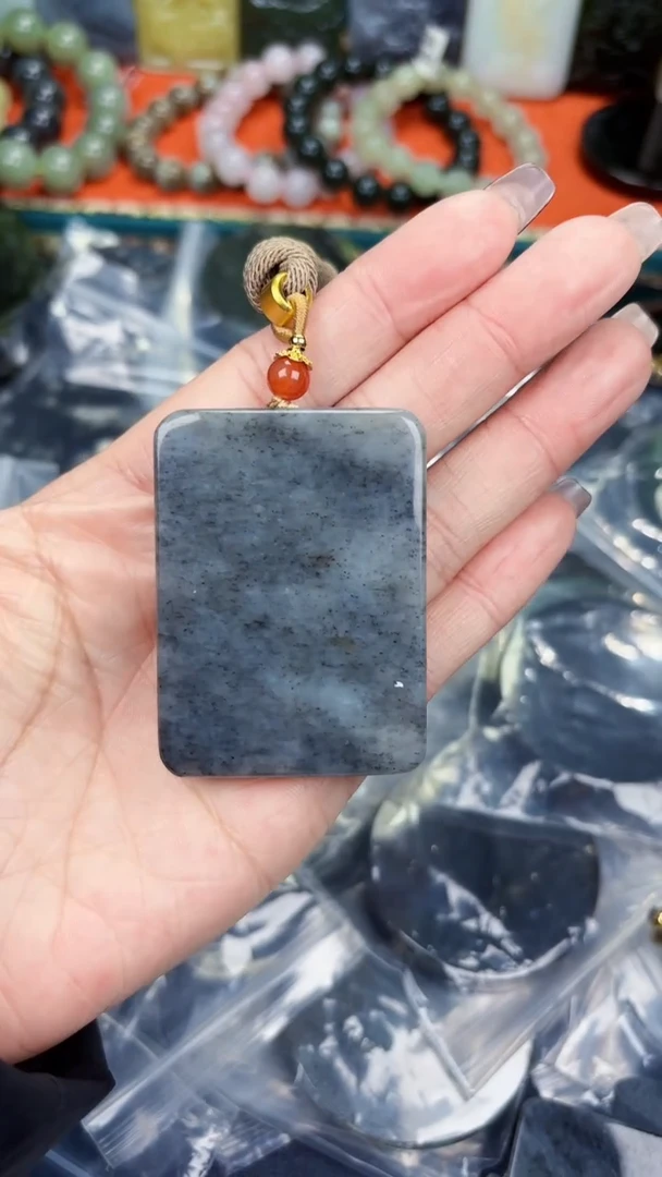 颈饰未镶嵌和田玉和田玉