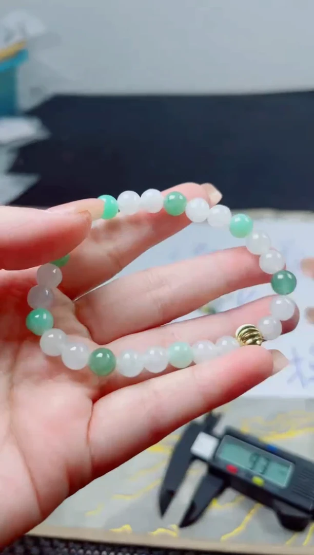 未镶嵌定制翡翠翡翠