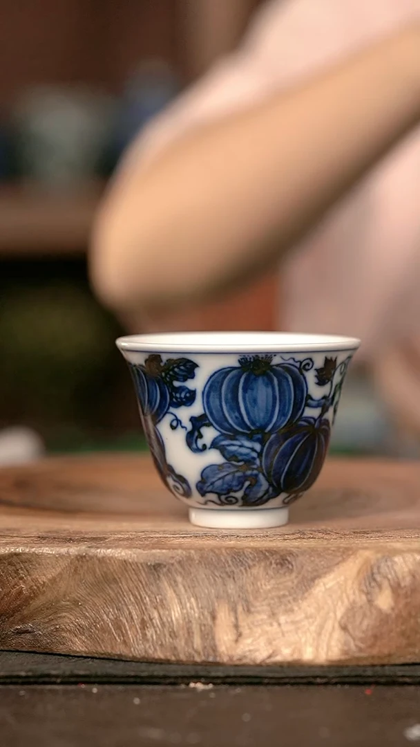 手绘手绘纯手绘高温现代瓷 柴  南瓜铃铛杯70cc