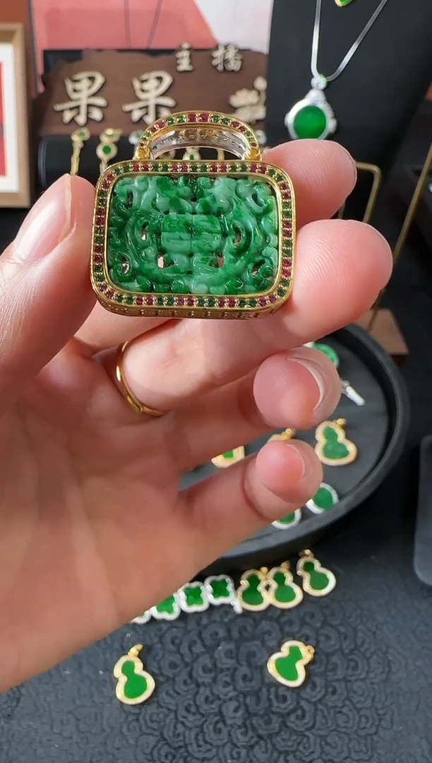 【闪购商品】翡翠颈饰银S925镶嵌吊坠