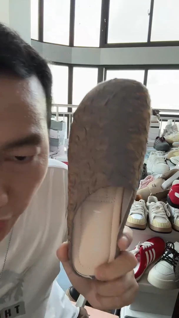 锦****鱼布面小博肯37码