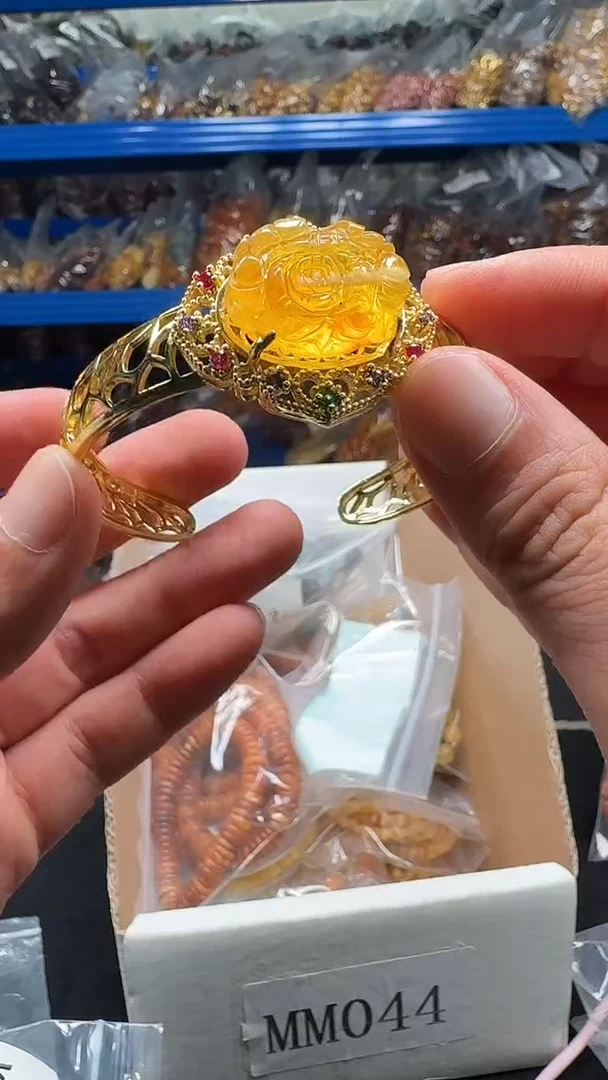 蜜蜡未镶嵌手镯蜜蜡手镯