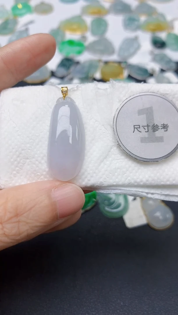 翡翠18K金镶嵌颈饰天然缅甸A货翡翠