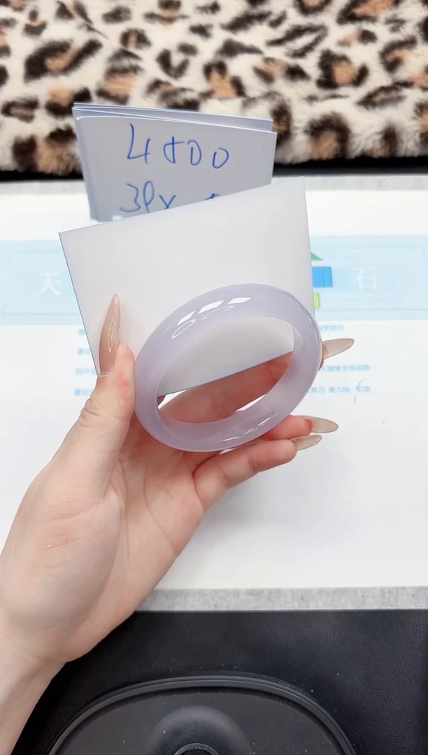 【闪购商品】石英质玉手镯未镶嵌59-56