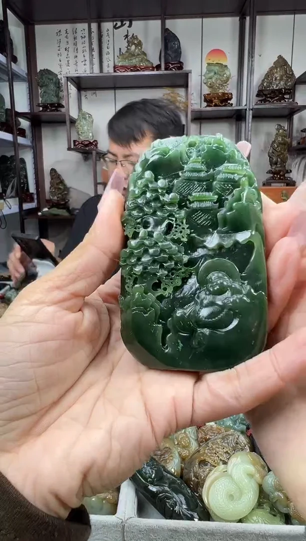 未镶嵌和田玉把件1