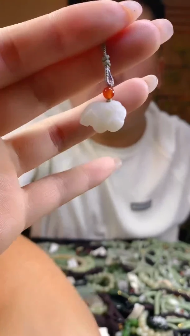 和田玉未镶嵌颈饰多样性发货，拍一发一