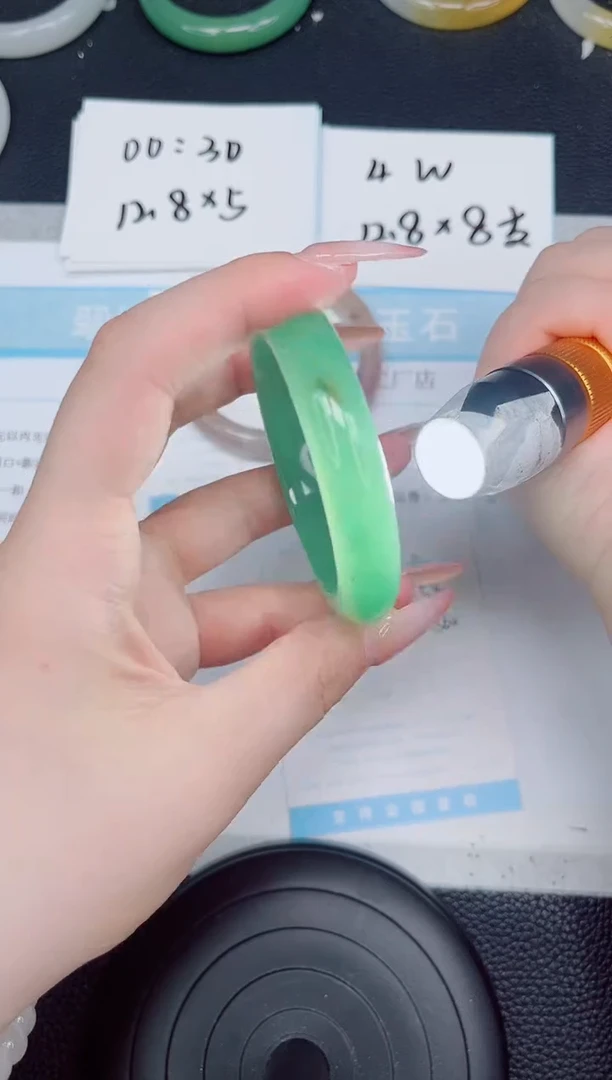 石英质玉手镯未镶嵌254-56