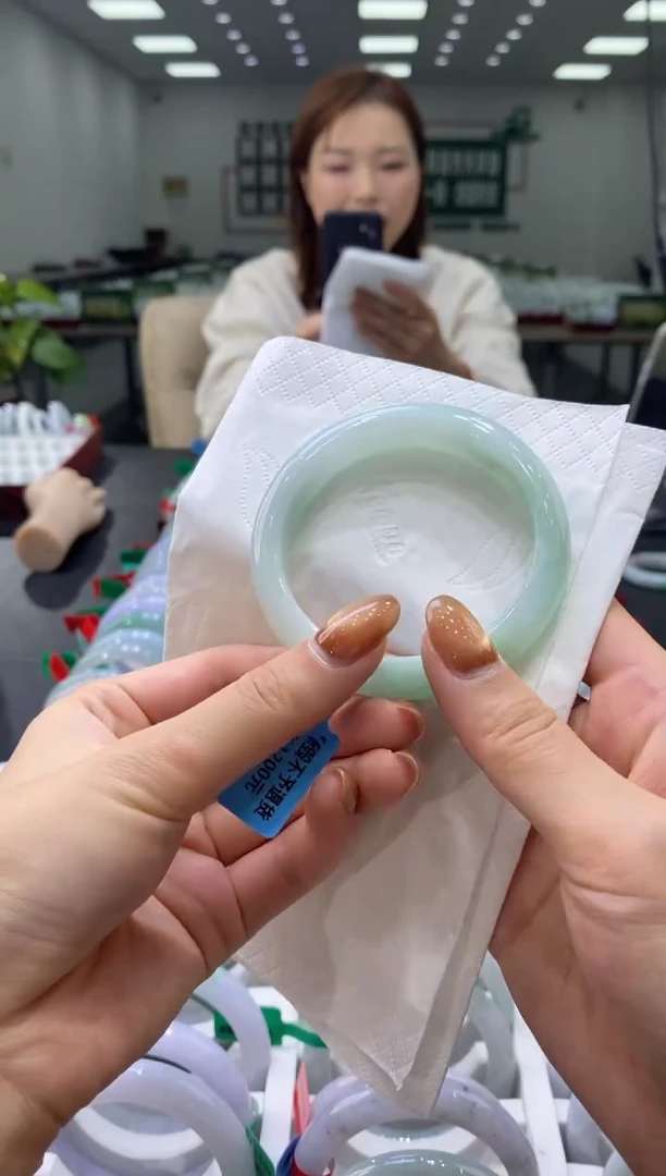 未镶嵌手镯翡翠0042602