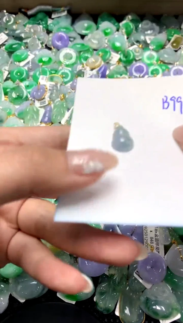 【闪购商品】翡翠颈饰18K金镶嵌1111111111111111111