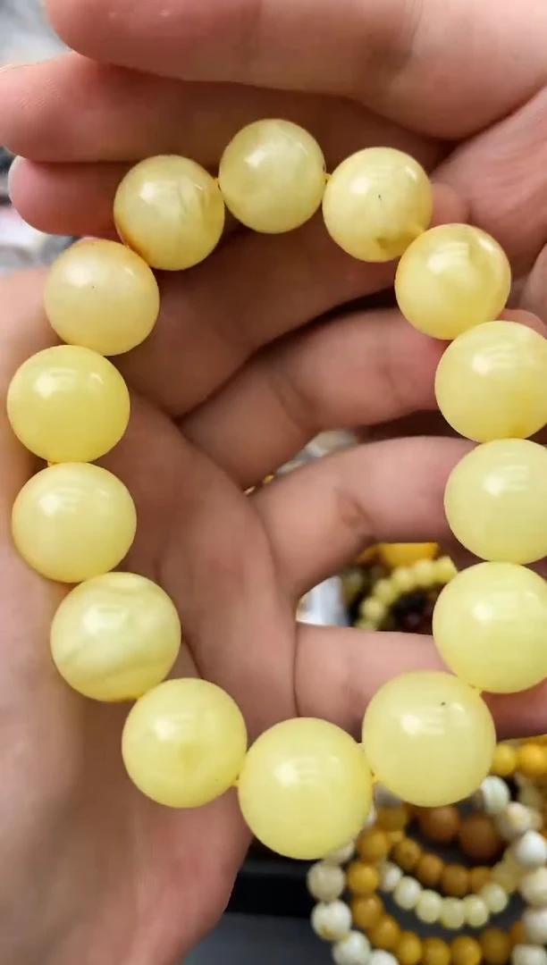 未镶嵌琥珀珠宝奇石117