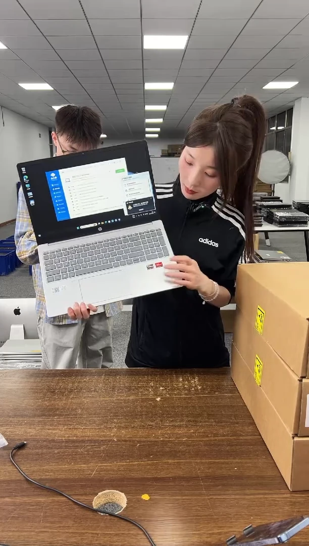 直播间捡漏 ！！！惠普带小键盘，r5,7520u，8加512g