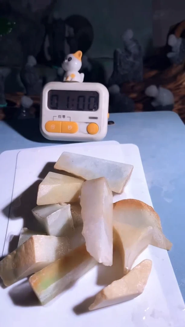 吊坠(不含链)未镶嵌翡翠小*肉N1