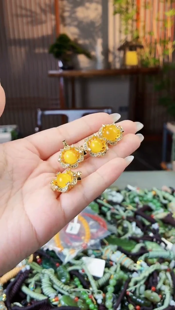 蜜蜡颈饰未镶嵌多样性发货拍一发一