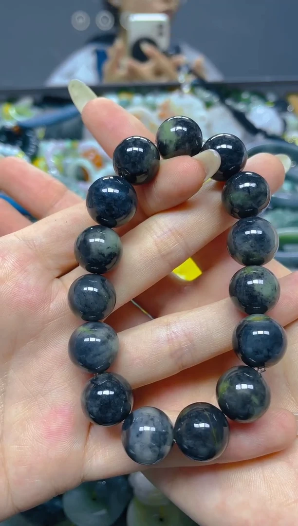 颈饰未镶嵌翡翠13MM/ L /翡翠A货，一件也是批发价