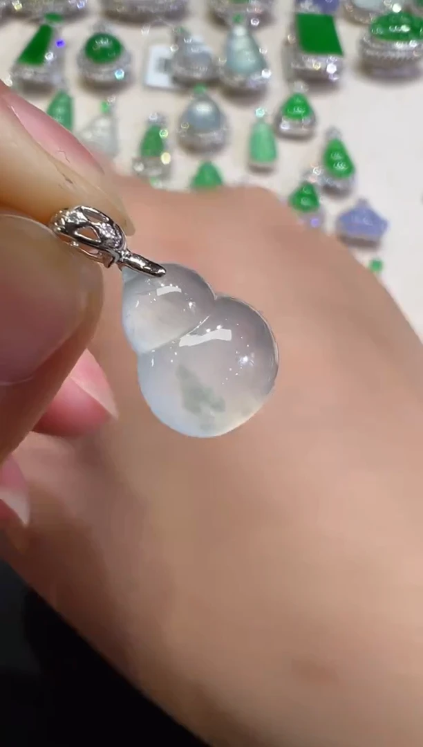 吊坠(不含链)18K金镶嵌翡翠B358|980