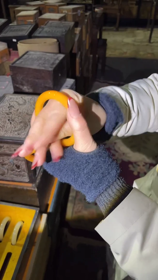 【闪购商品】和田玉手镯未镶嵌65一个合合合合合合合合