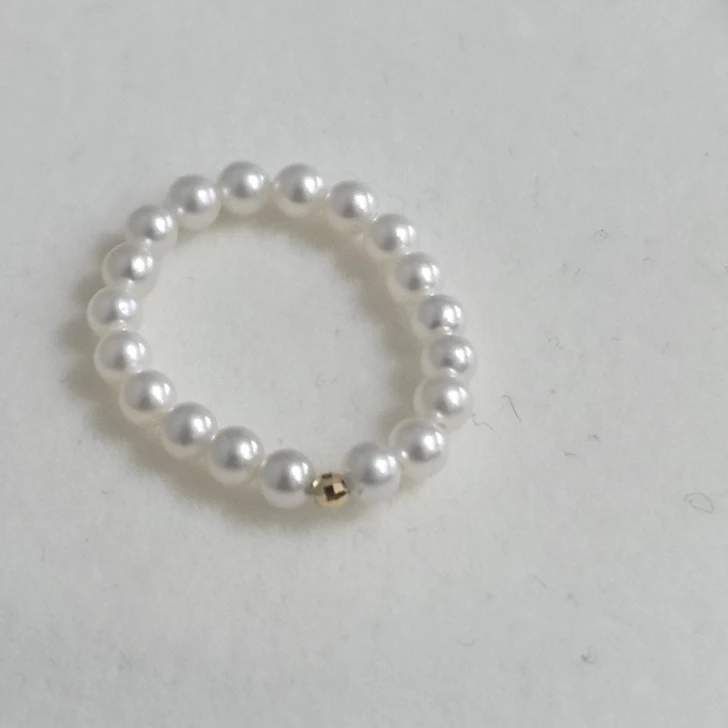 【东能甄选】18K金淡水正圆强光几乎无暇小米珠弹力百搭减龄戒指