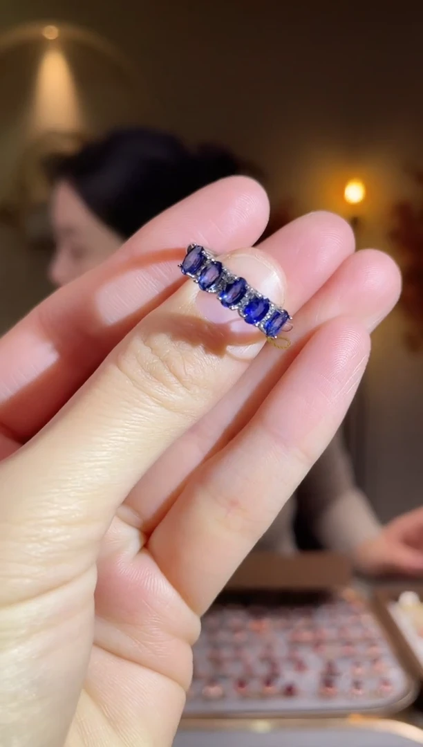 手饰蓝宝石银S925镶嵌手饰