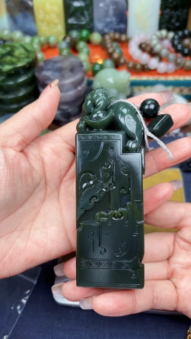 颈饰未镶嵌和田玉和田玉