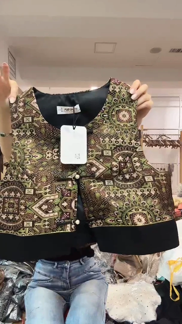 马甲       4XL码      140-150斤