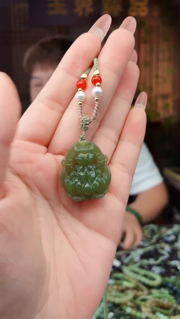 和田玉未镶嵌颈饰拍一发一