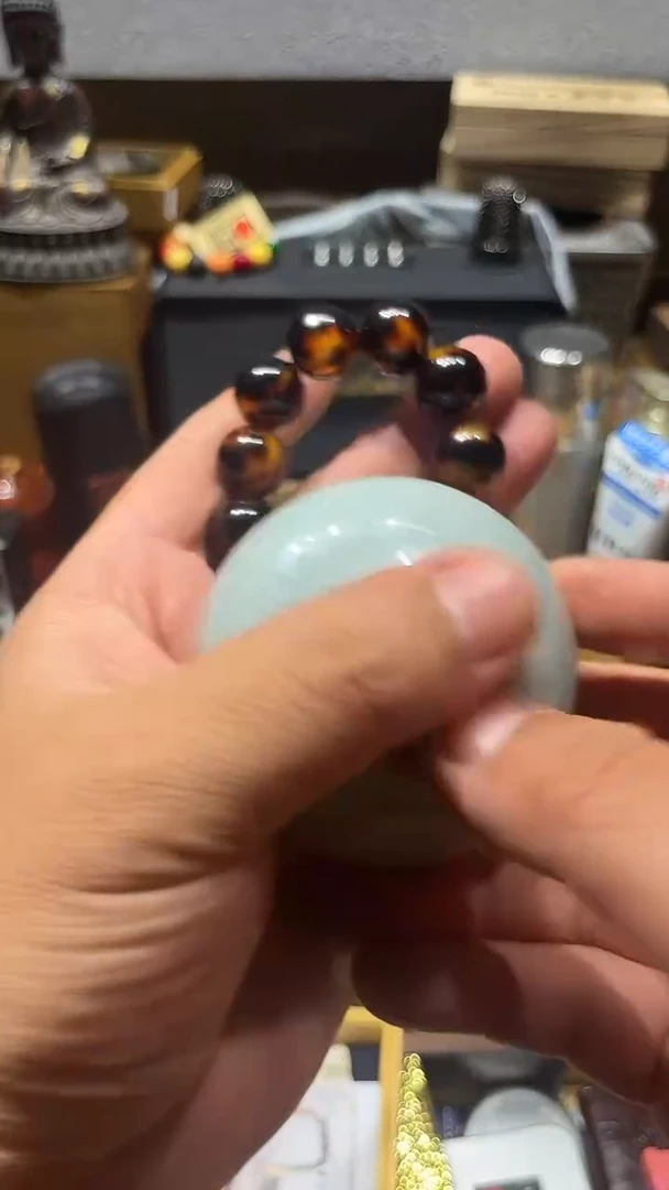 瓷片闪购商品 如图所示