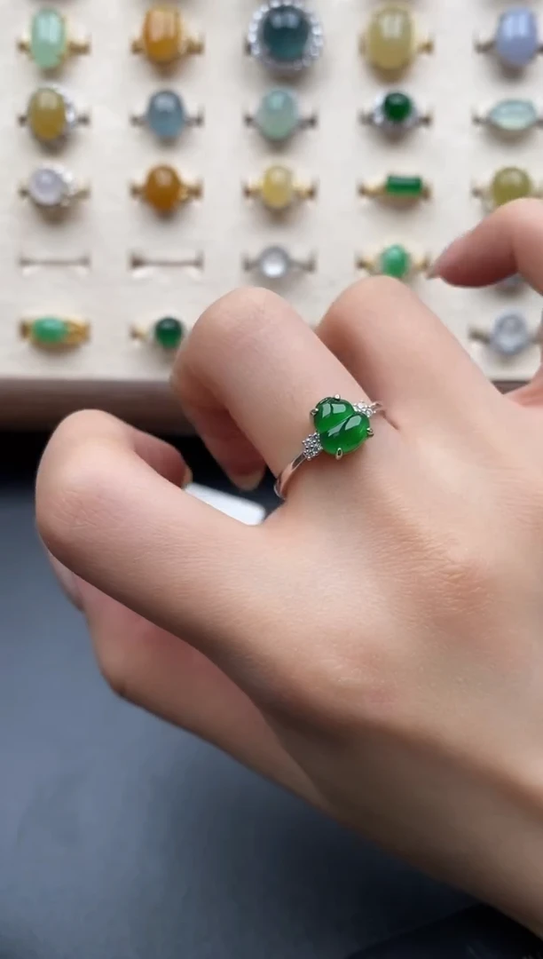 银S925镶嵌戒指翡翠一物一证一礼盒