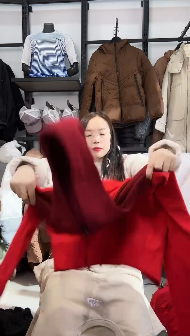 2529 闪购编码  运动卫衣裤以直播间过款为准 尺码  ·L