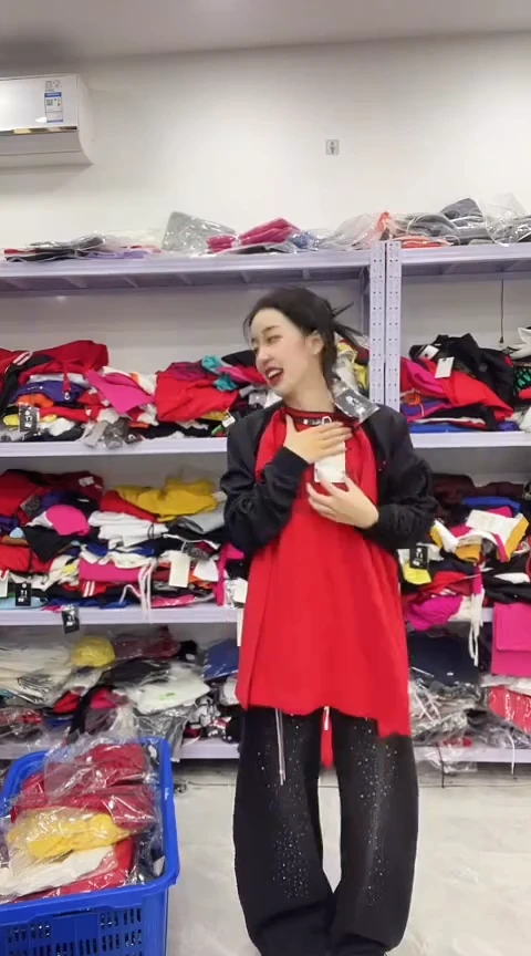 精品女装闪电购福利90L