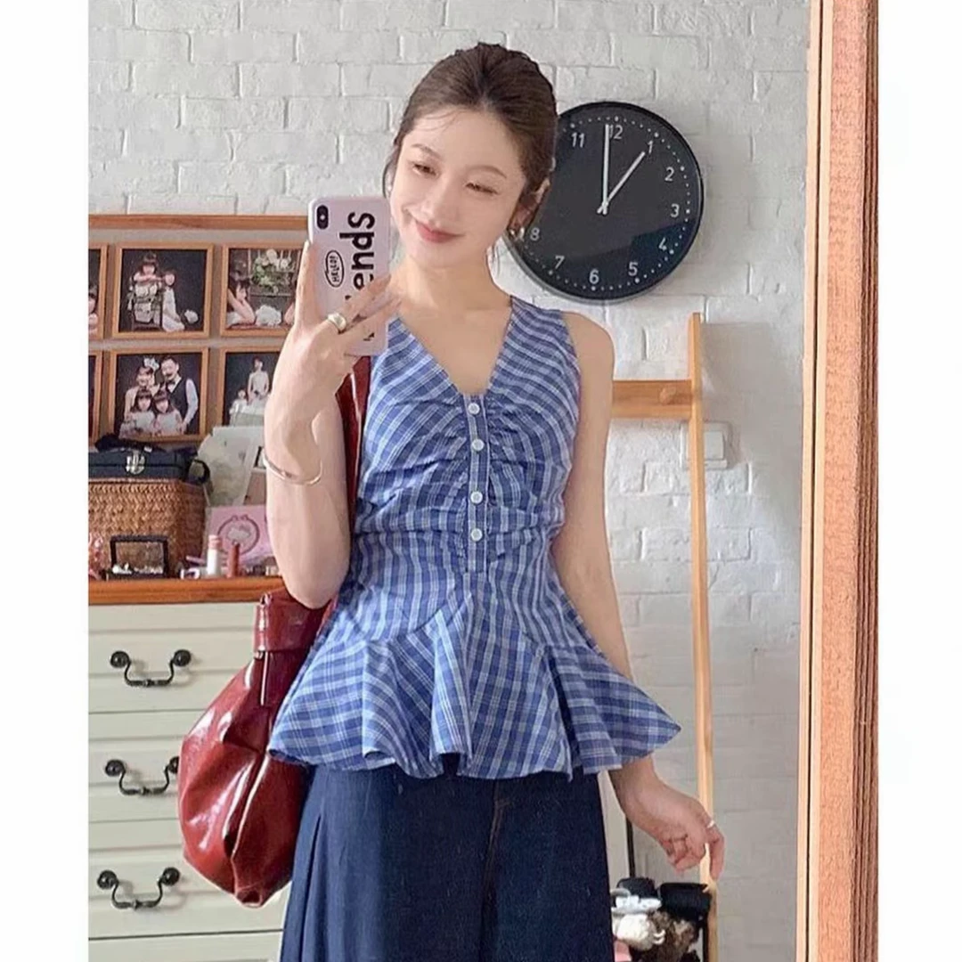 法式复古蓝色格子v领背心衬衫女夏外穿褶皱收腰显瘦无袖吊带上衣