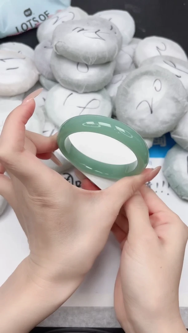 未镶嵌手镯石英质玉315-62.1