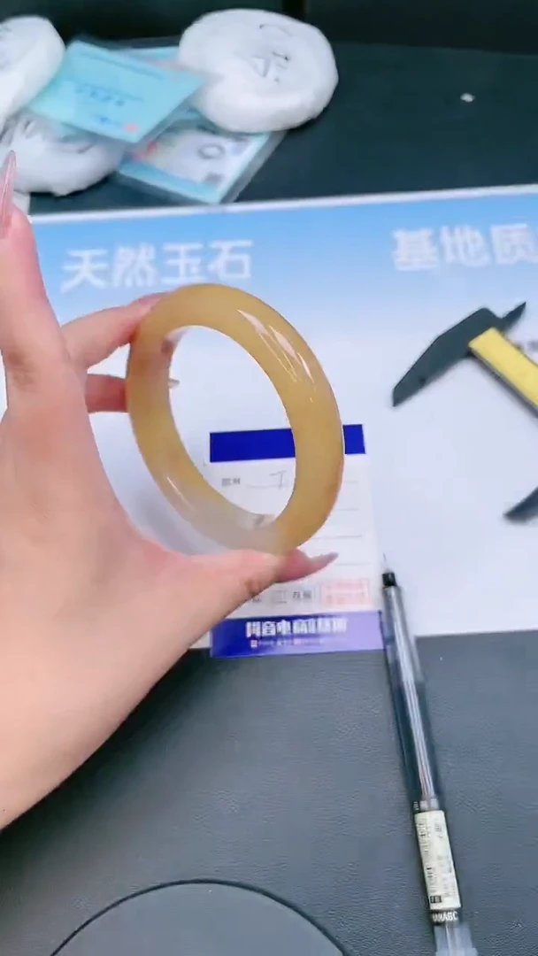 未镶嵌手镯石英质玉24T179-63