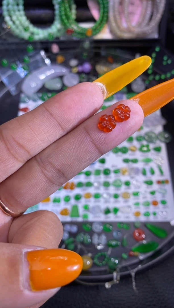 未镶嵌挂件翡翠花