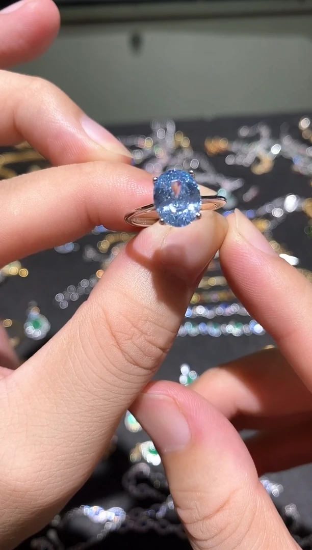 银S925镶嵌戒指托帕石戒指