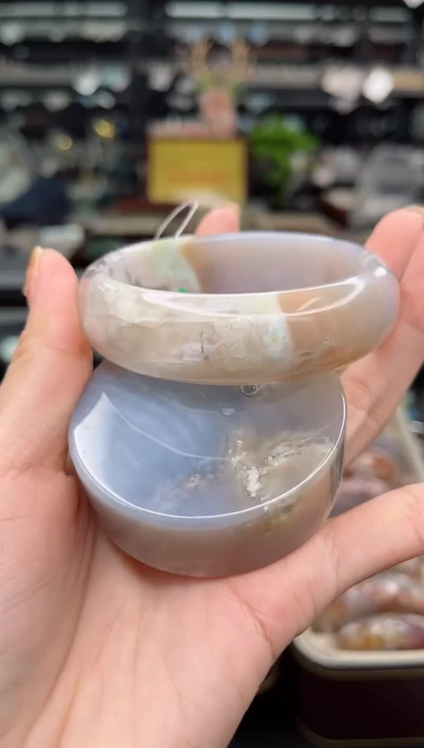 【闪购商品】石英质玉手镯未镶嵌58圈口（赠品镯心）3536149