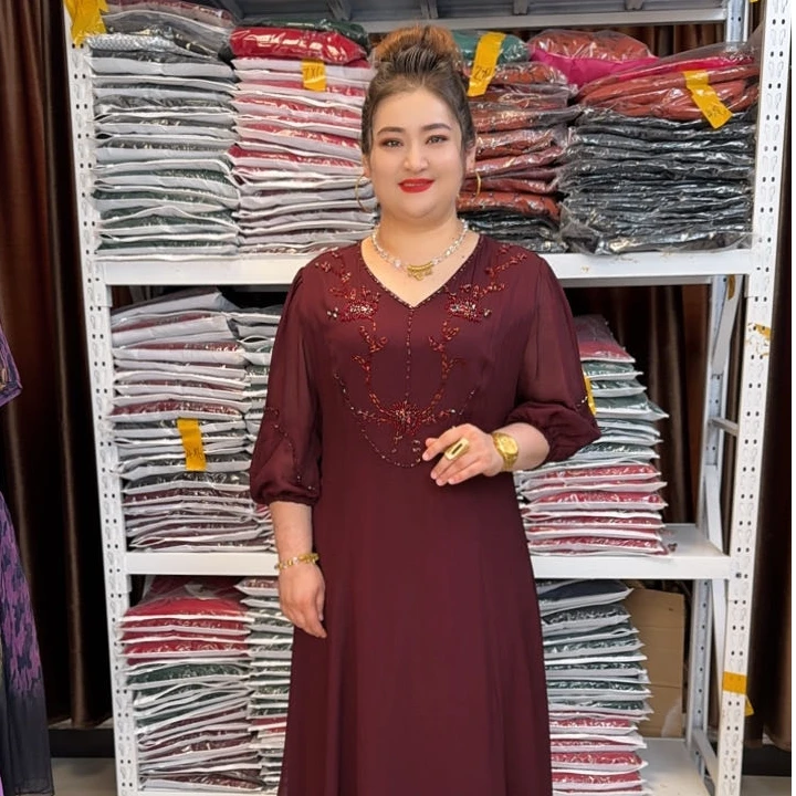 【AYHENM】夏季大码V领气质轻职风连衣裙-94588