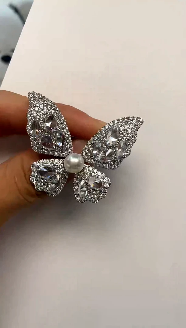 未镶嵌胸饰淡水珍珠8