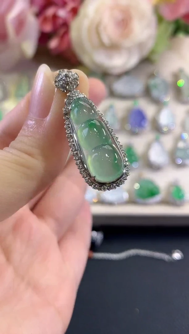 吊坠(不含链)18K金镶嵌翡翠c17