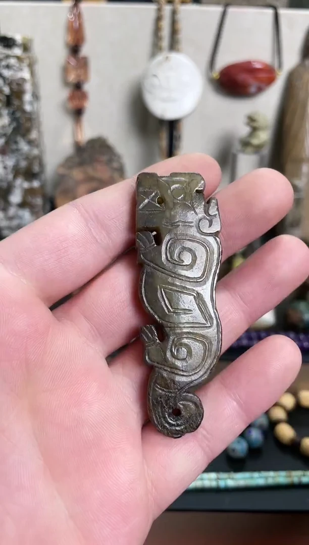 未镶嵌和田玉（糖玉）挂件微瑕