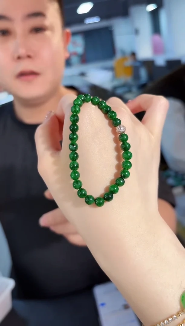 【闪购商品】翡翠手串未镶嵌缅料A货/支持复检/一件