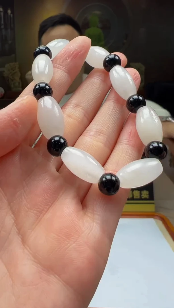 颈饰未镶嵌和田玉BTE-2025-11-15-2