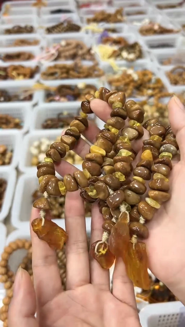 琥珀吊坠(赠链)未镶嵌随行原矿蜜蜡diy库克卡15mm左右 小石头