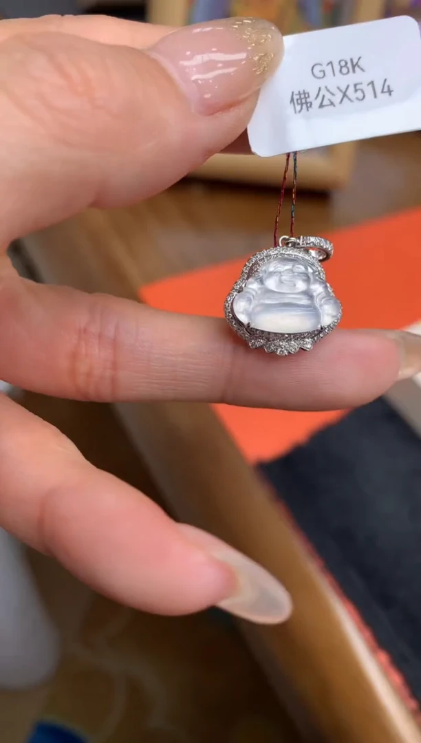 【闪购商品】翡翠颈饰18K金镶嵌佛公