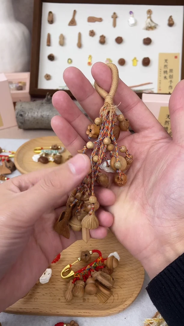 长款桃木挂件一物一拍20款长款