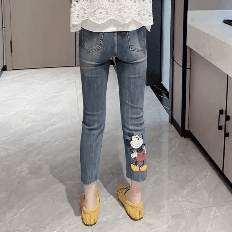 2026春季薄款大码弹力破洞牛仔裤显瘦直筒裤洋气八分刺绣烟管裤子