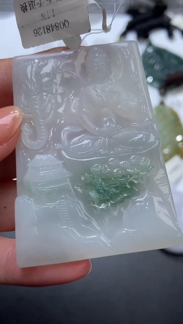 未镶嵌挂件翡翠372477  多人