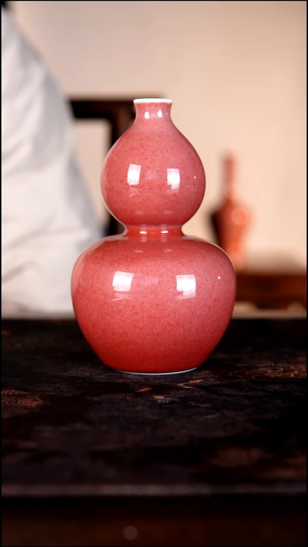 瓶白泥豇豆红陶瓷