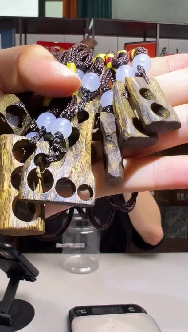 沉香碎屑沉香646号打孔车挂勾丝粉末多样性发二