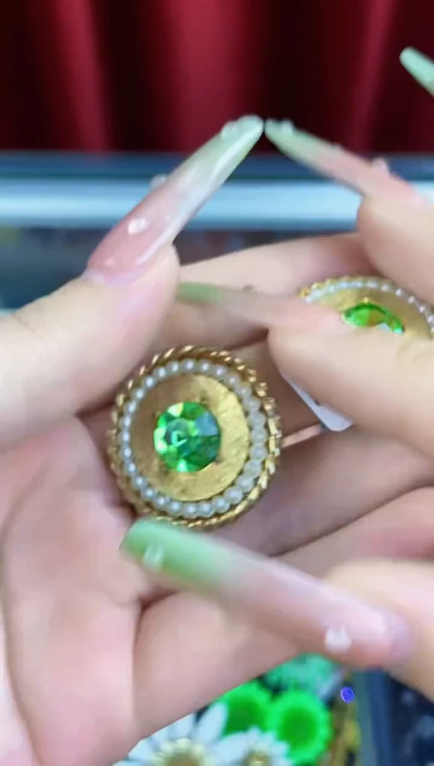 合金琉璃楚楚中古珠宝甄选不退换